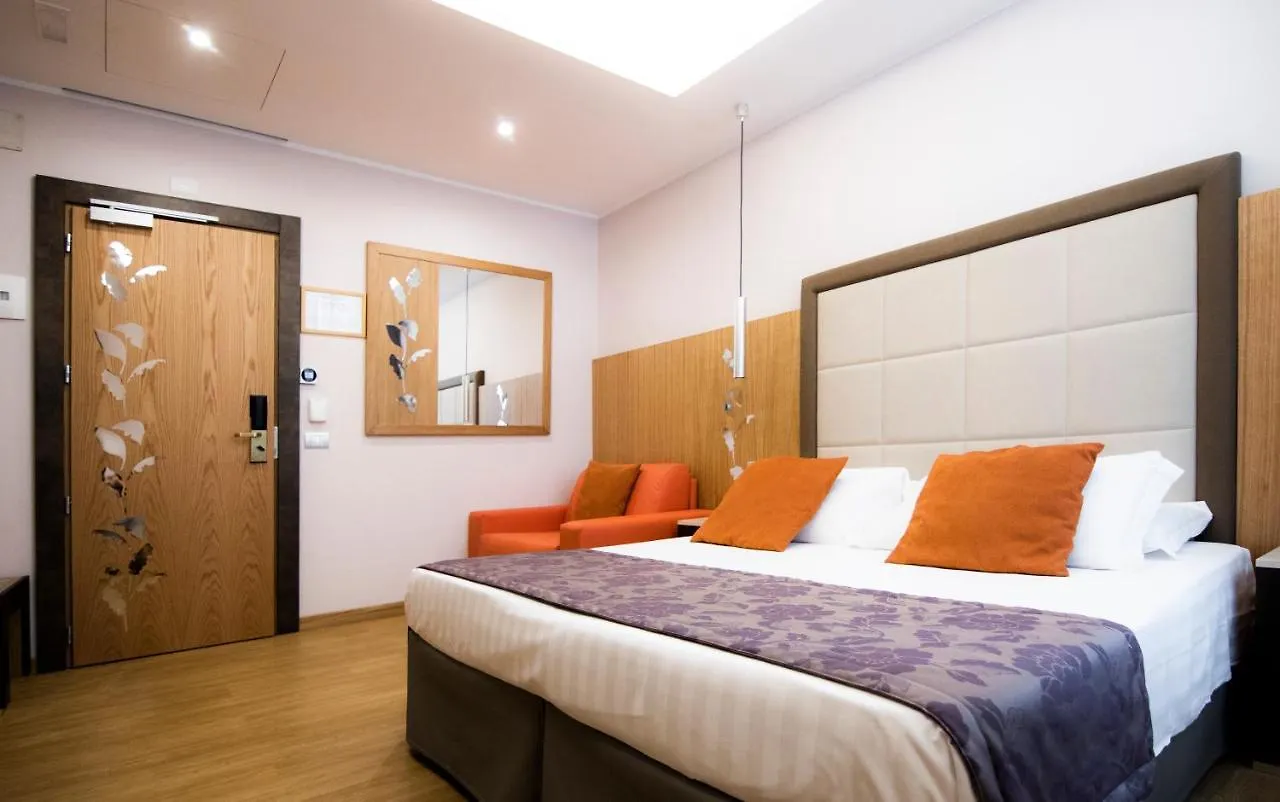 Vibe Nazionale Hotell Rom 3*,  Italien