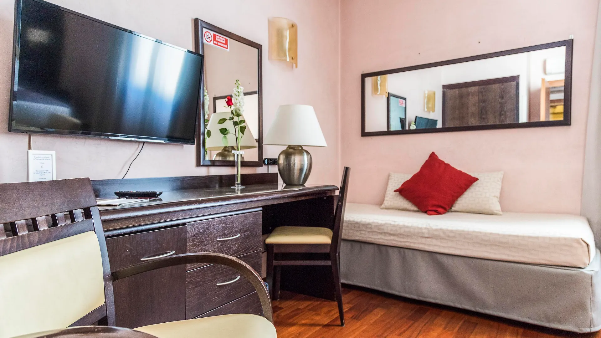***  Vibe Nazionale Hotell Rom Italien