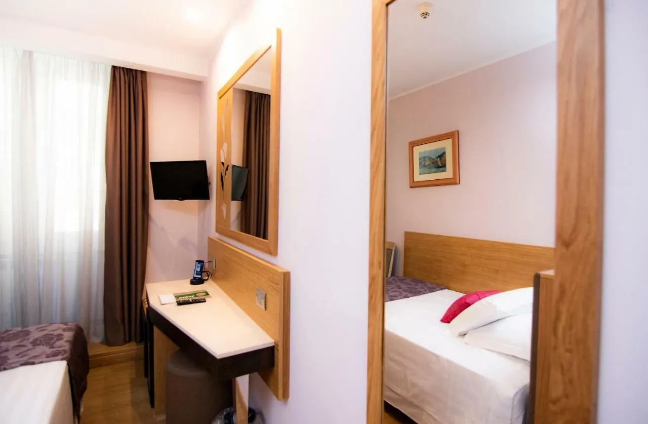 Hotel Vibe Nazionale Řím