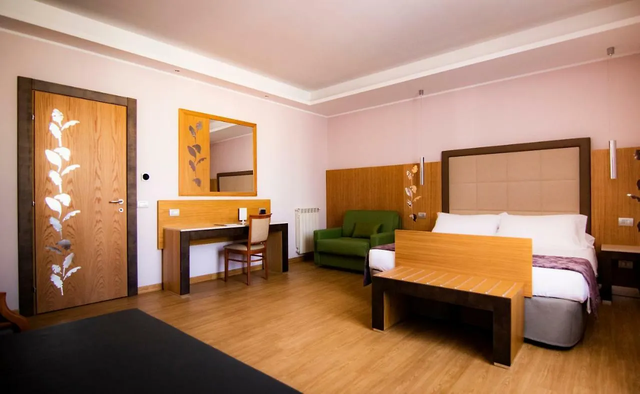 Vibe Nazionale Hotel Rome 3*,